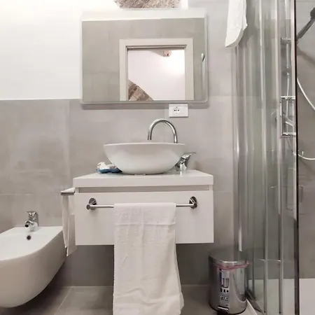 Dietro L'angolo Apartment *